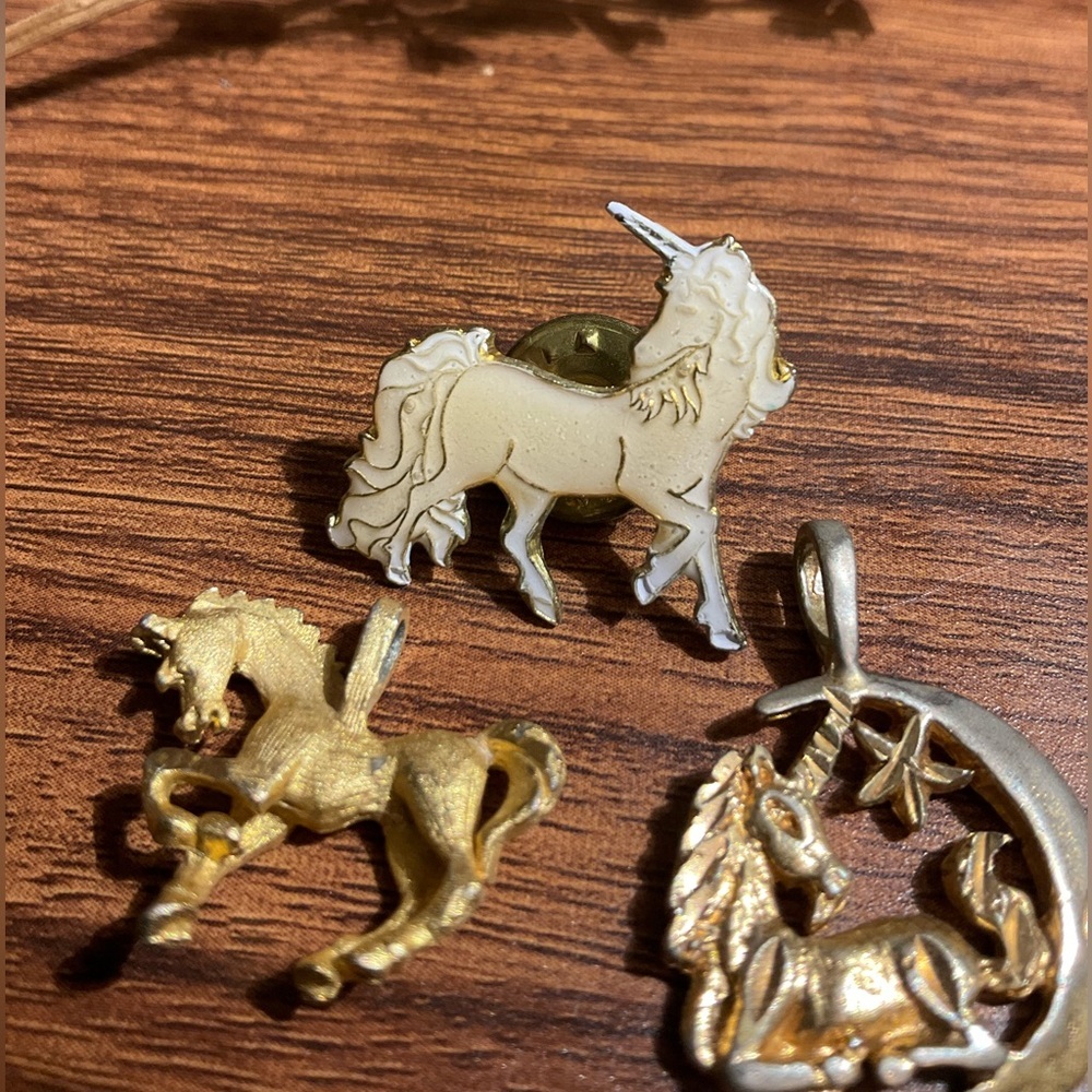 Vintage Unicorns and Ponies Set - Picture 3 of 8